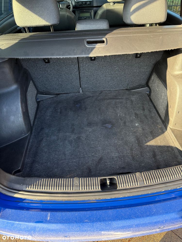 Skoda Fabia ver-1-4-16v-comfort - 10