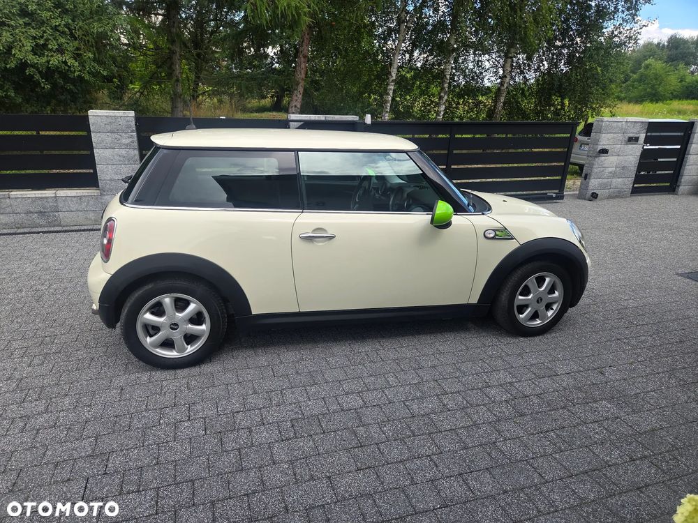 MINI ONE D - 3