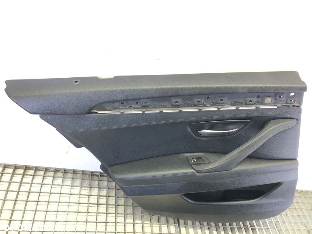 BOCZEK DRZWI LEWY TYŁ  BMW 5 Touring (F11) 2009 - 2017 530 d 190 kW [258 KM] olej napędowy 2011 - - 2