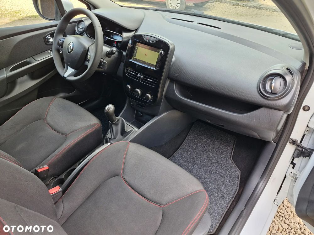 Renault Clio 1.2 16V 75 Life - 7
