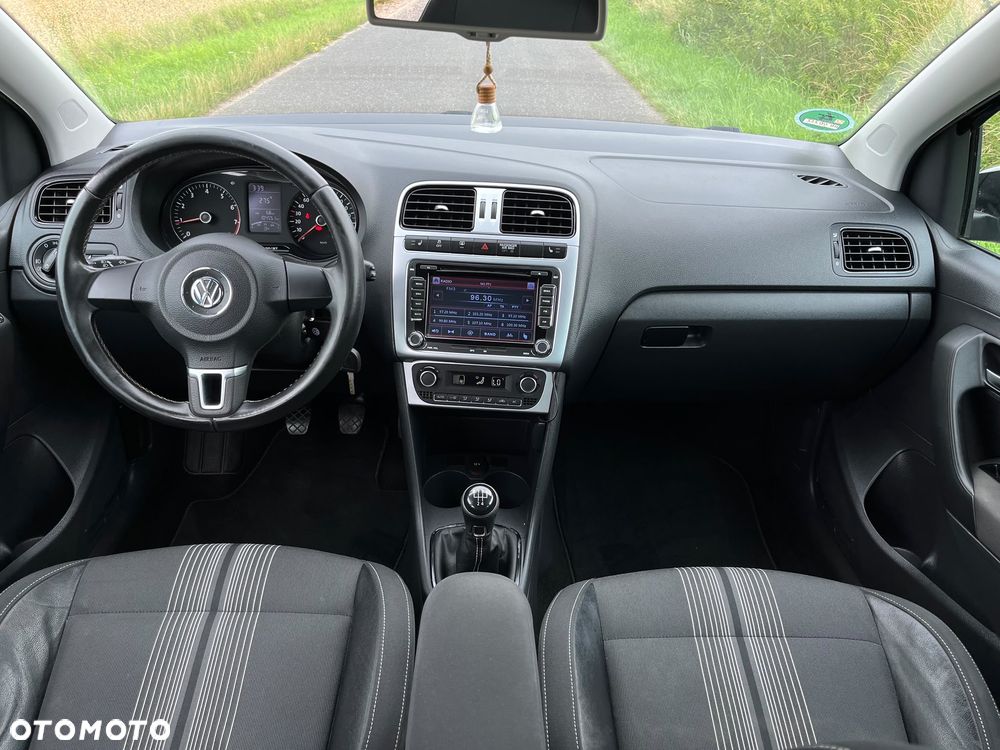 Volkswagen Polo 1.2 MATCH - 30