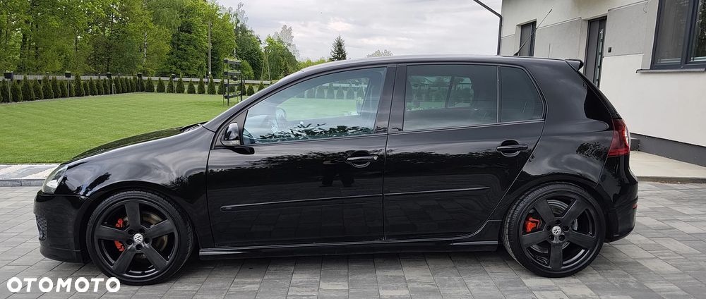 Volkswagen Golf - 6