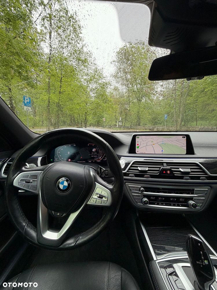 BMW Seria 7 730d xDrive sport - 9