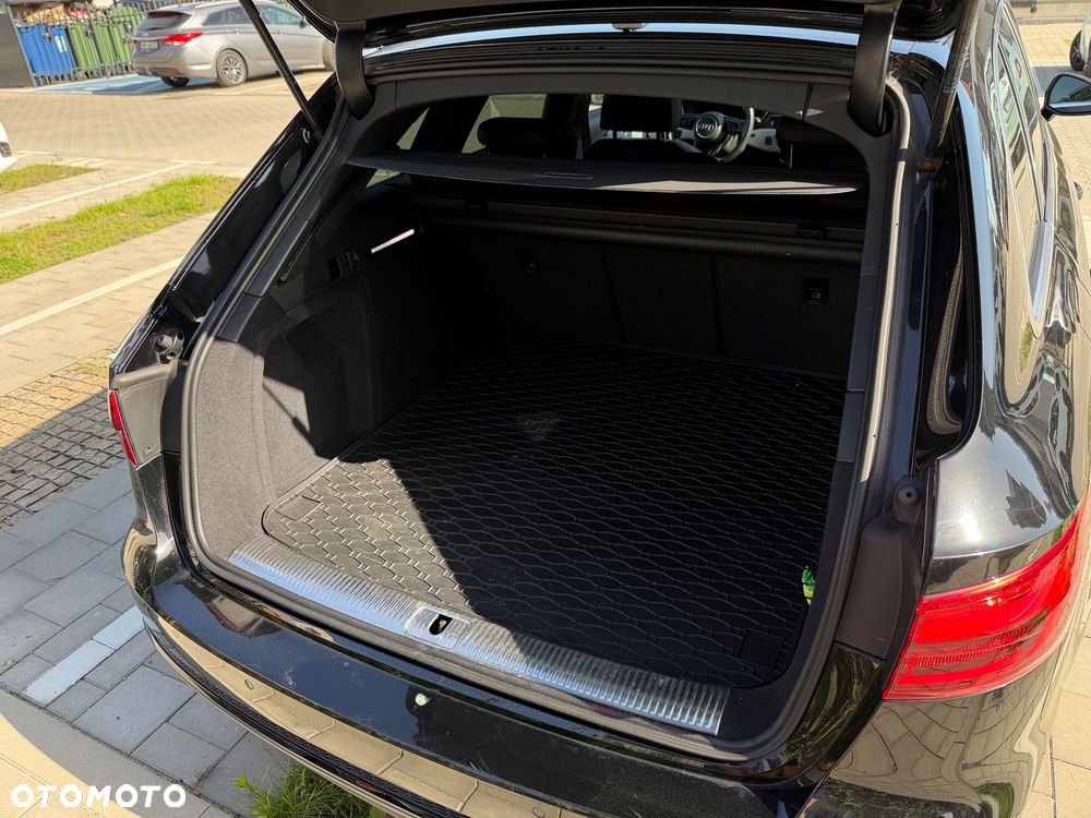 Audi A4 Avant 2.0 TDI S tronic - 8