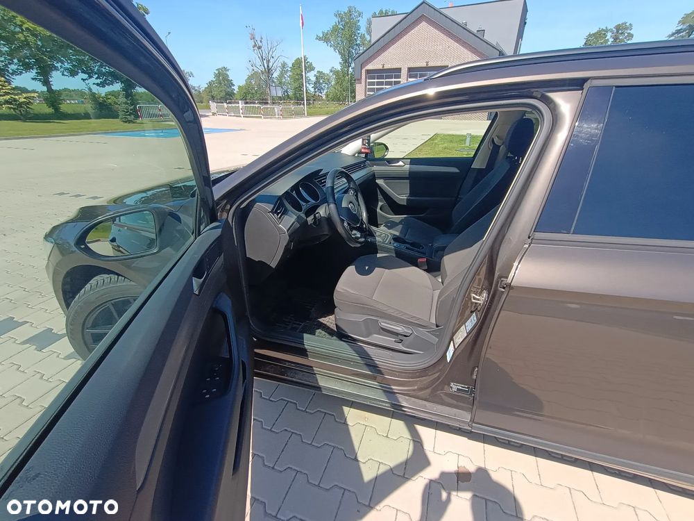 Volkswagen Passat 2.0 TDI BMT Trendline - 8