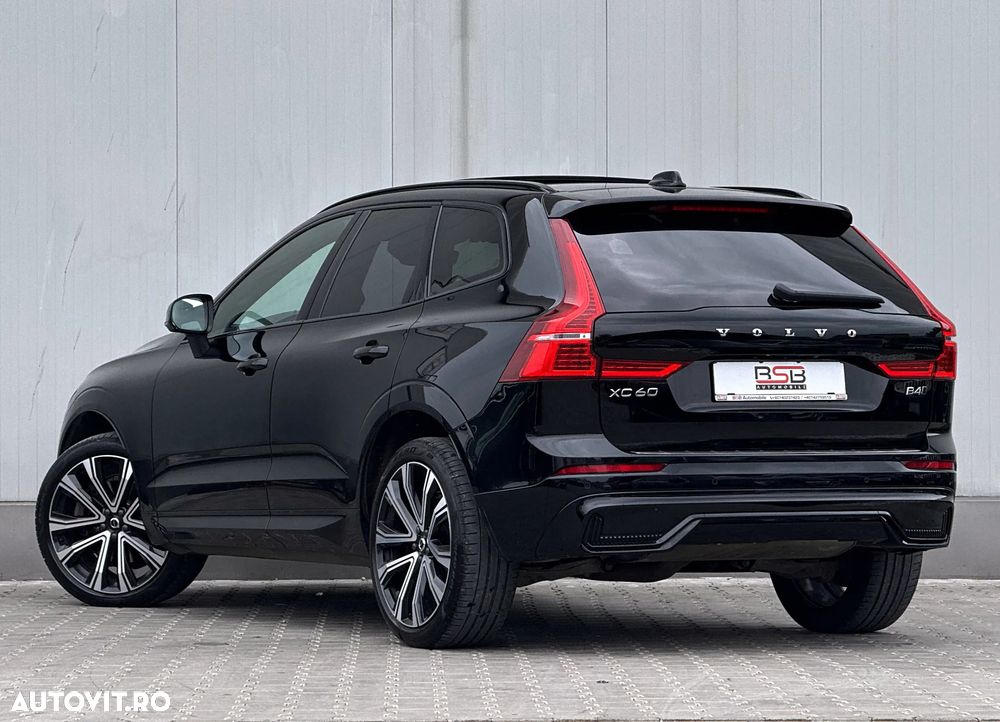 Volvo XC 60 B4 D AWD Plus Dark - 5