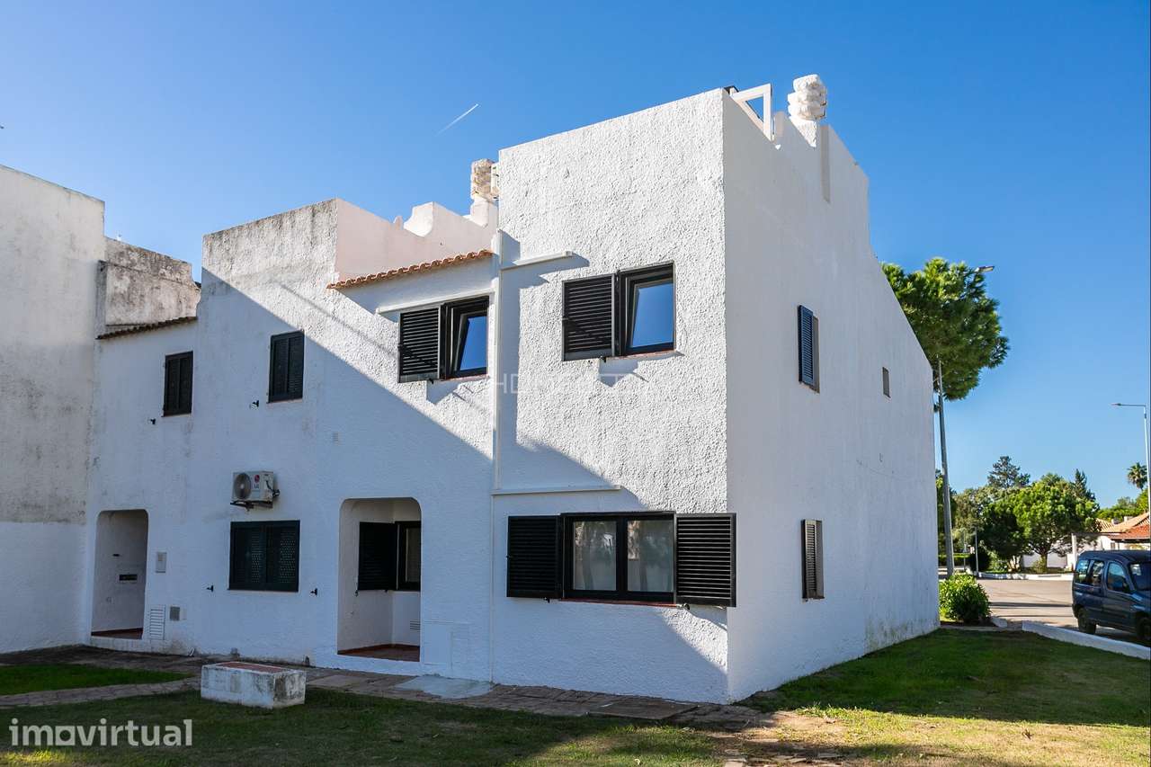 Moradia T2 duplex - Pedras da Rainha - Grande imagem: 4/36
