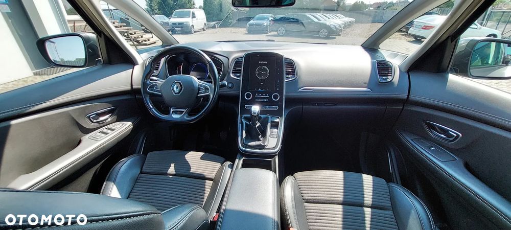 Renault Scenic - 8