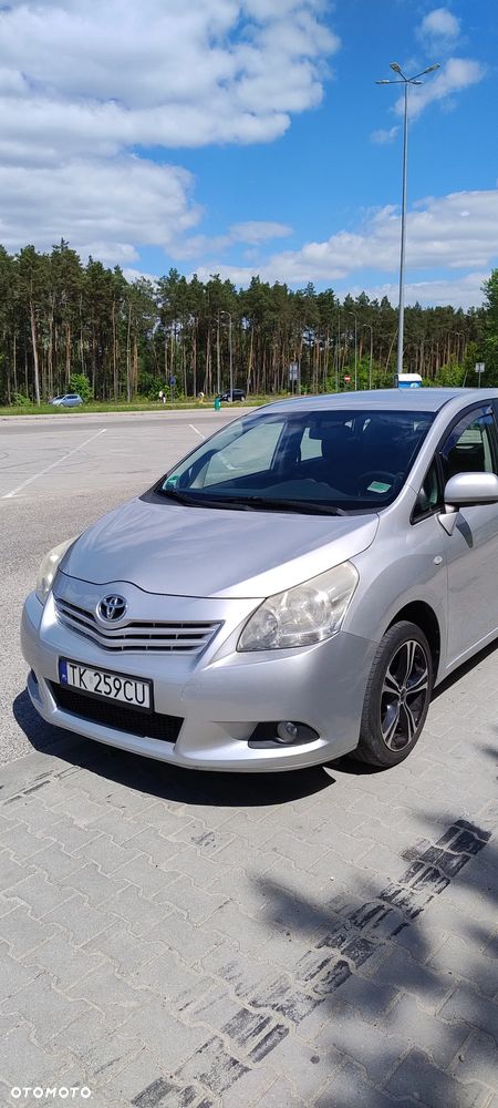 Toyota Verso 1.8 Sol 7os - 9
