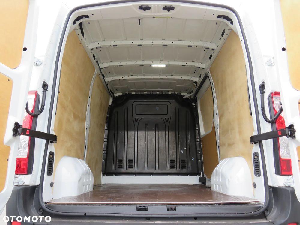 Renault Master L1H1 2.3dci 110Ps - 38