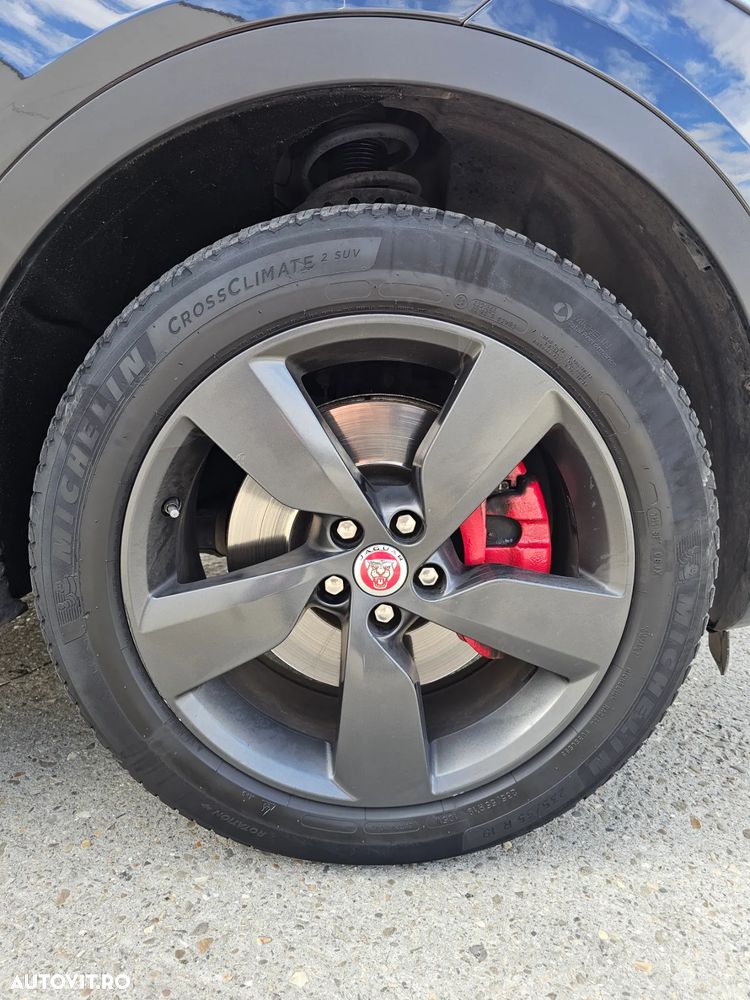 Jaguar E-Pace P250 AWD R-Dynamic Black - 13