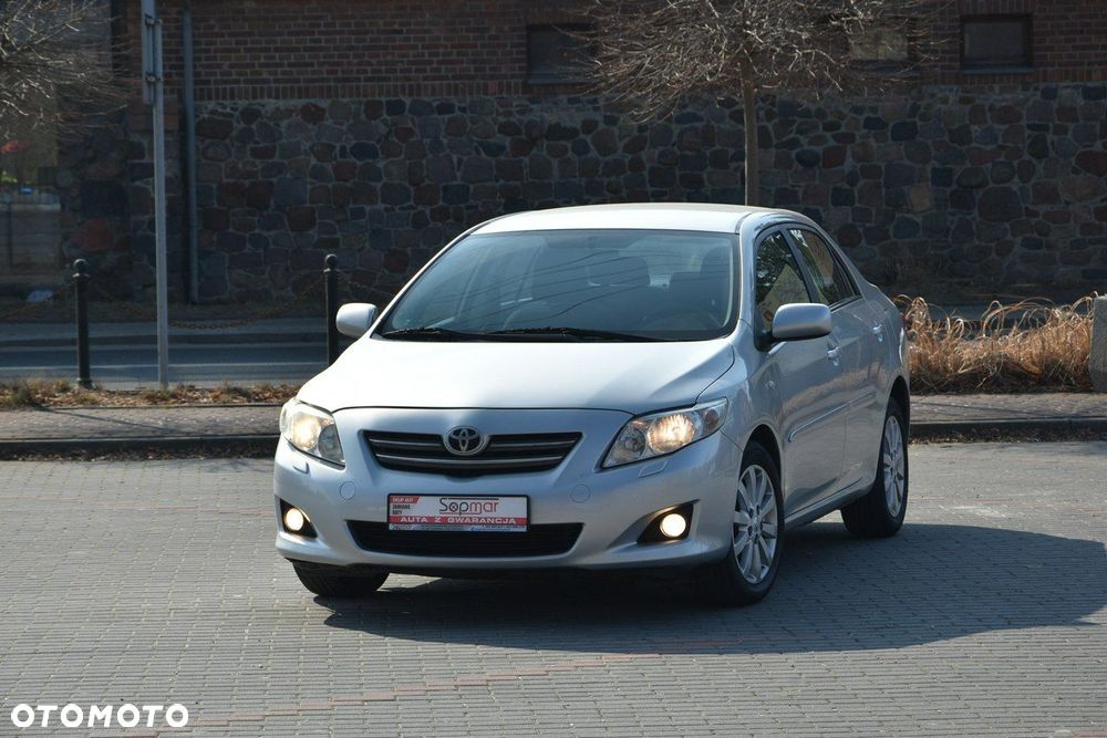 Toyota Corolla - 2