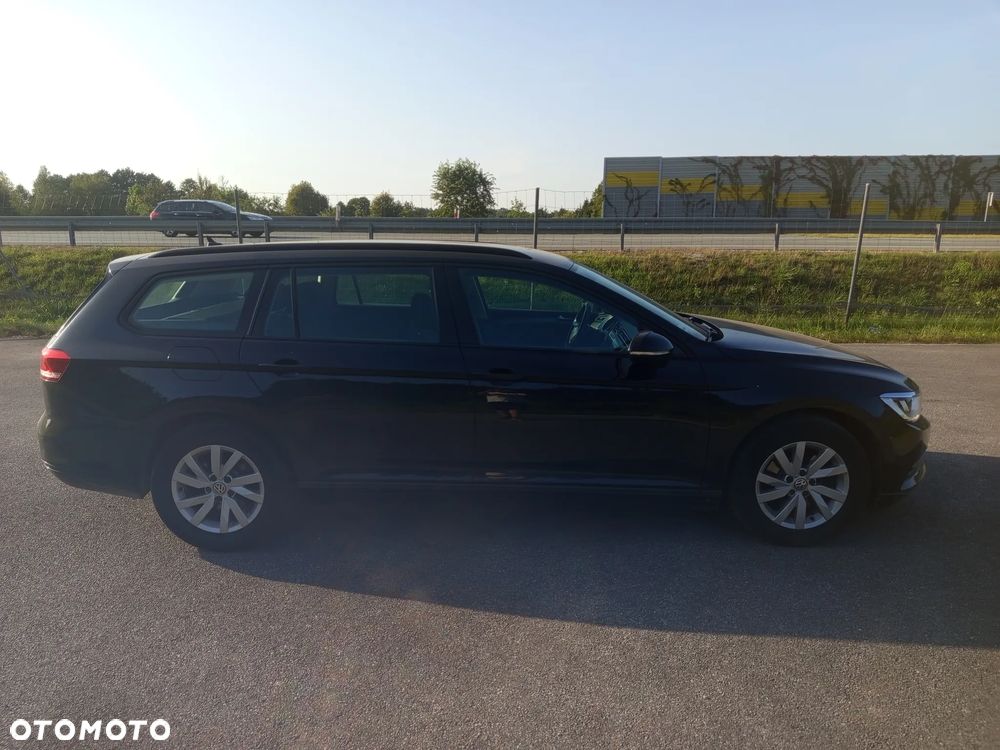 Volkswagen Passat 2.0 TDI SCR Trendline - 5