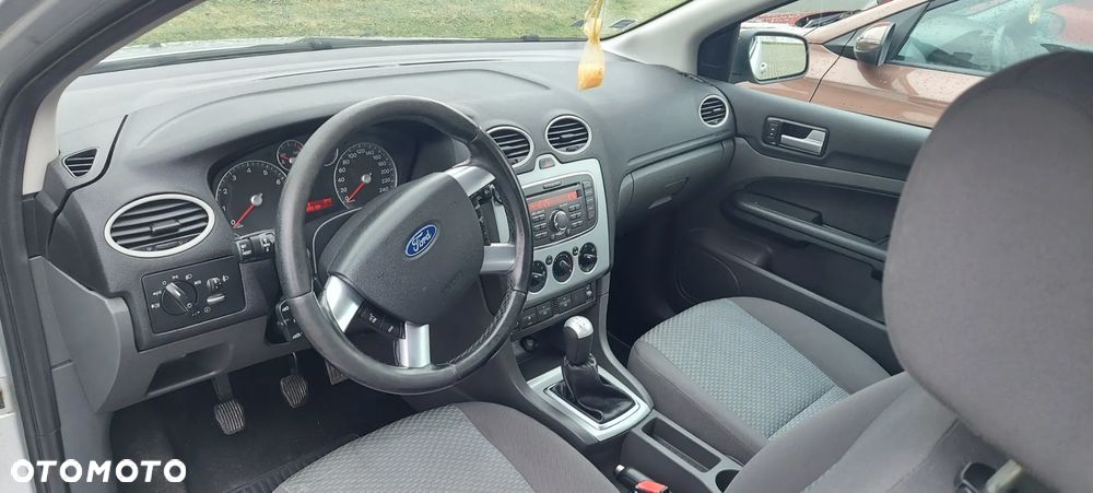 Ford Focus - 8