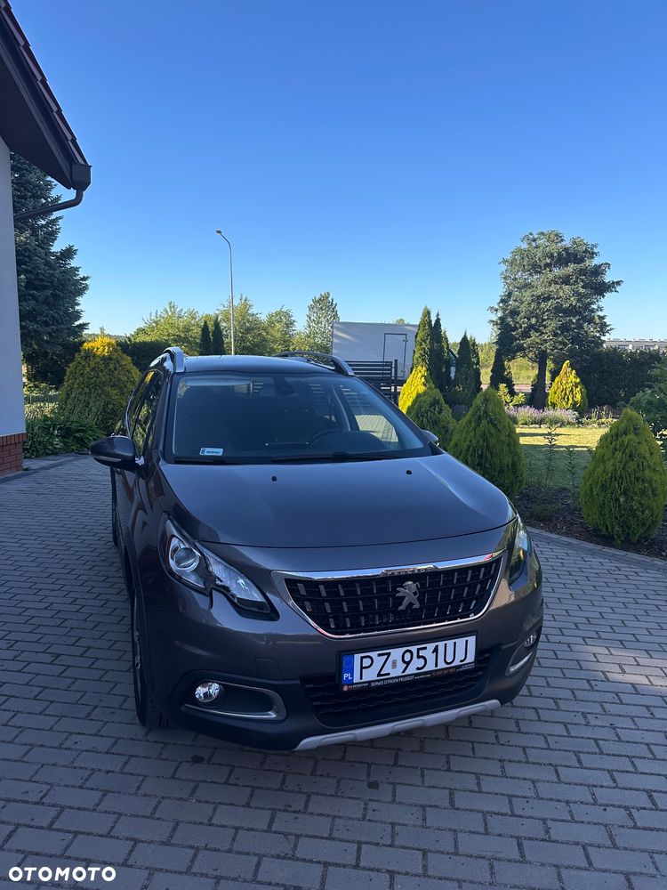 Peugeot 2008 1.2 Pure Tech GPF Allure S&S - 2
