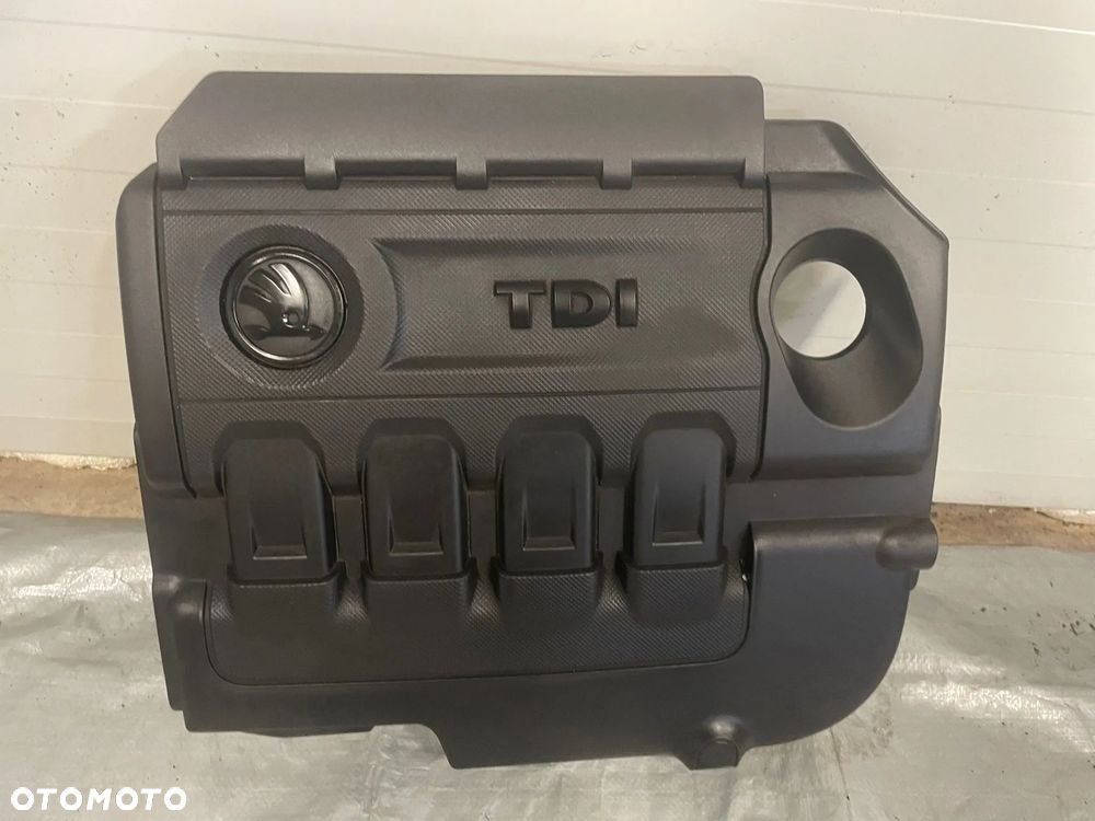 Skoda Superb III osłona silnika pokrywa silnika górna 04l103925t 2,0 1,6 tdi - 1