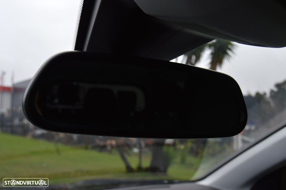 Peugeot 5008 1.2 PureTech Allure EAT6 - 32