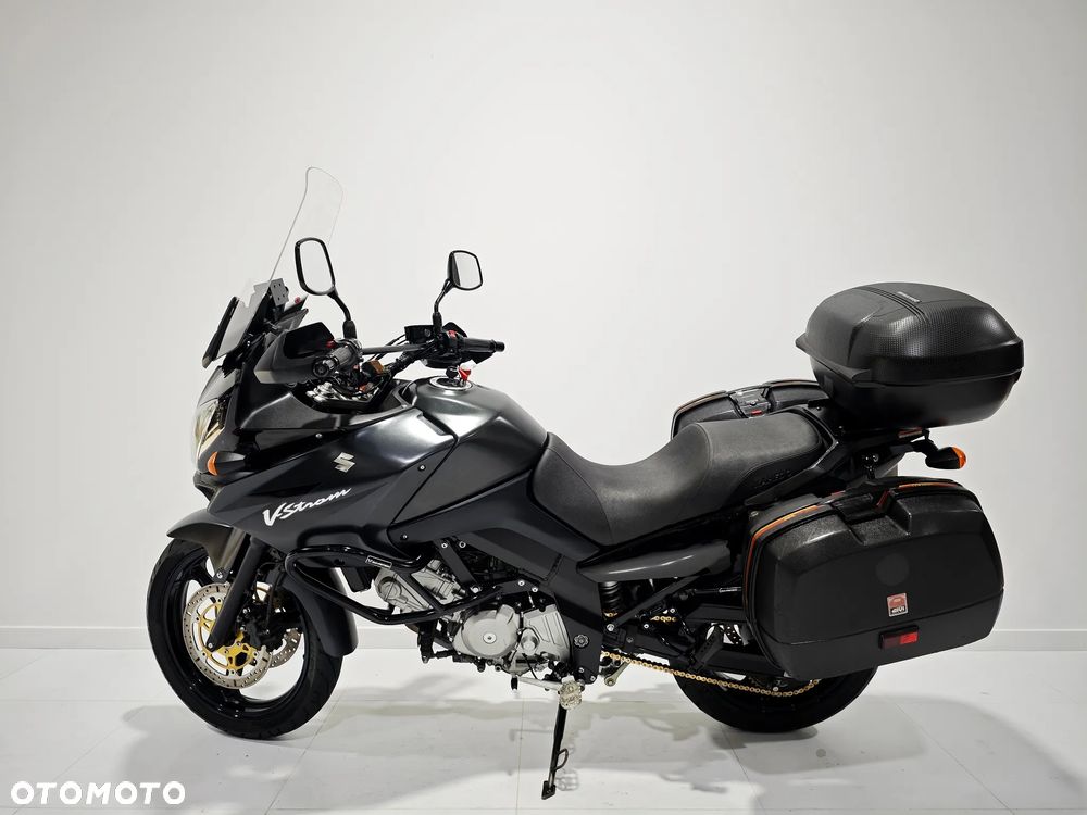 Suzuki V-STROM - 4
