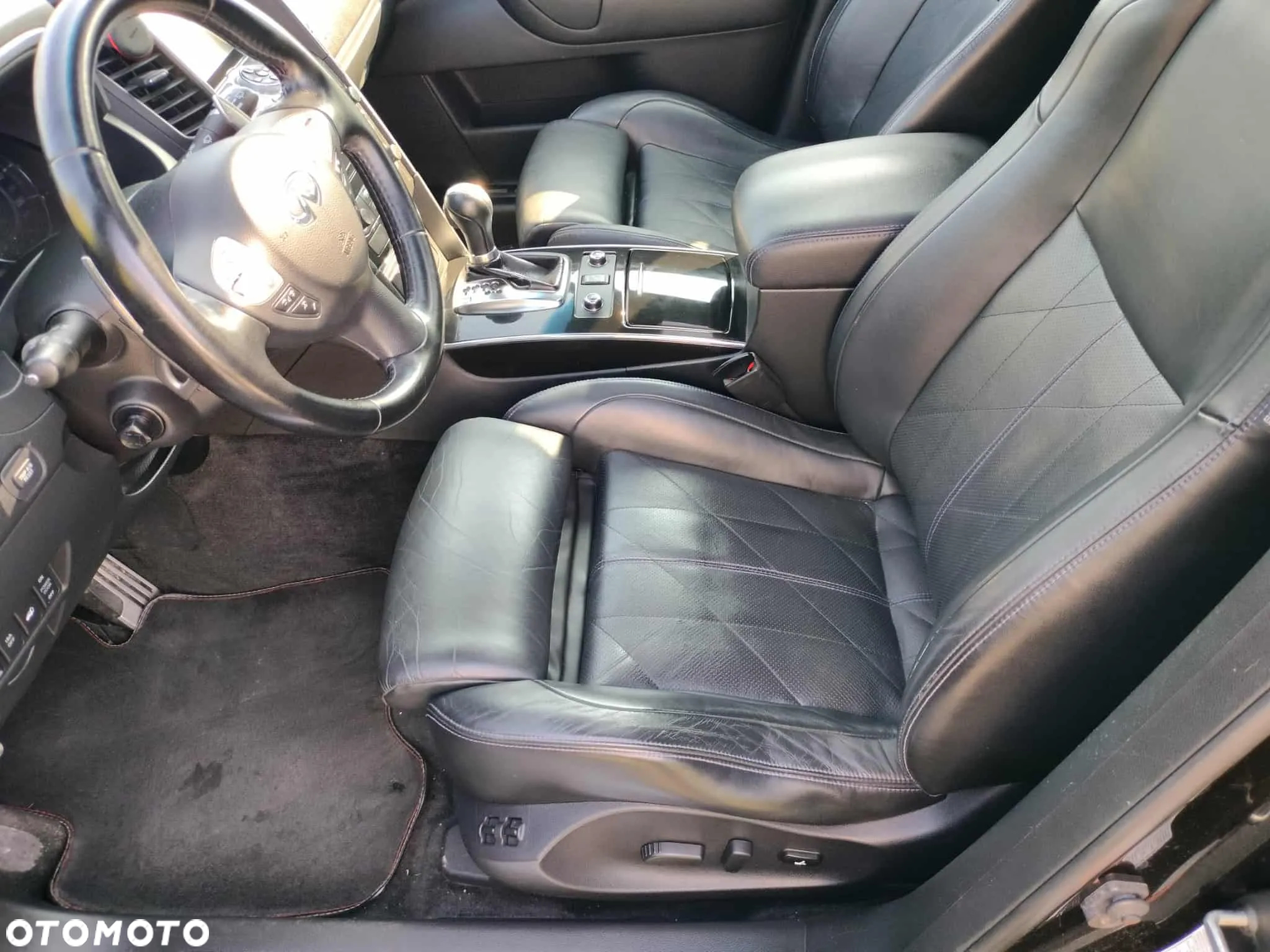 Infiniti QX70 ver-3-0d-s-premium - 15