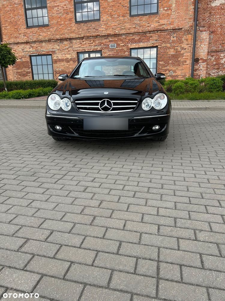 Mercedes-Benz CLK - 10