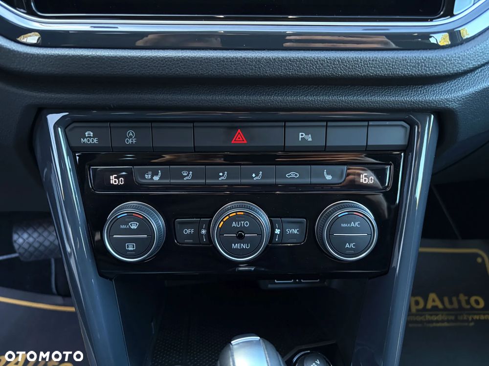 Volkswagen T-Roc - 31