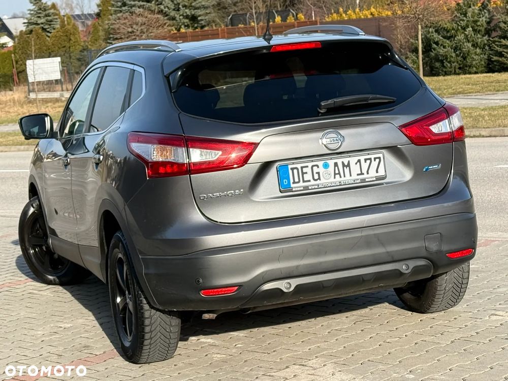 Nissan Qashqai 1.5 dCi TEKNA - 14