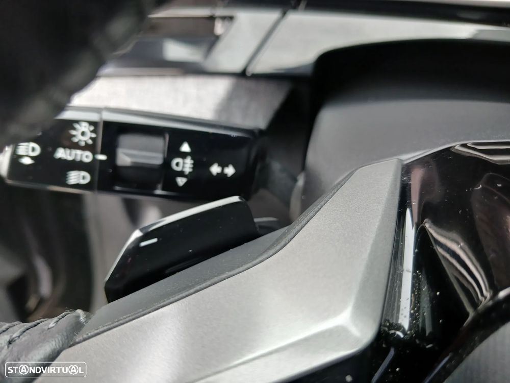 Peugeot E-5008 73 kWh Allure - 20