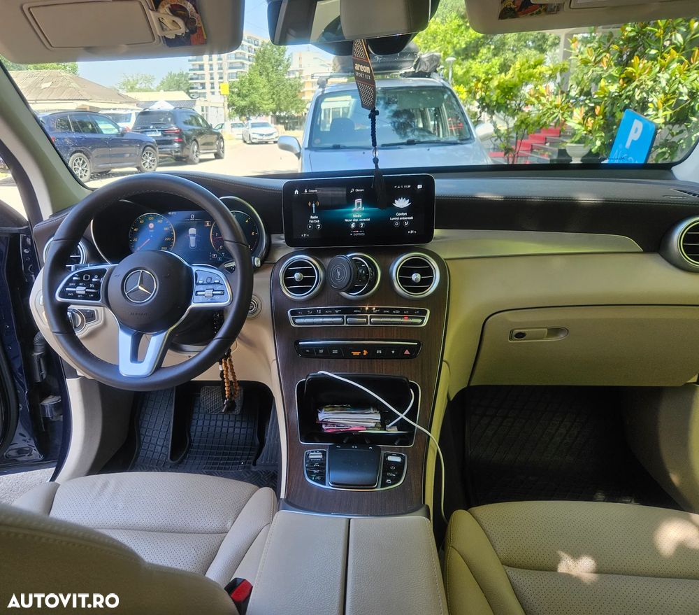 Mercedes-Benz GLC 300 d 4MATIC - 13