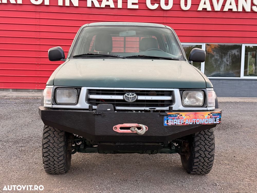 Toyota Hilux - 2