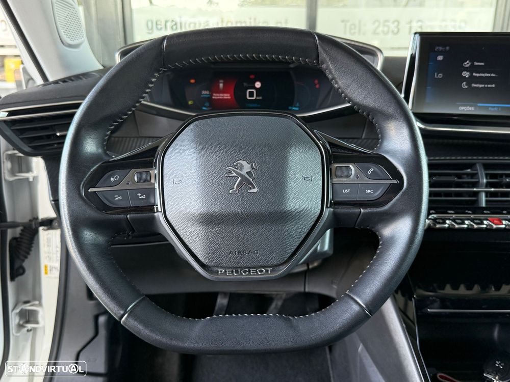 Peugeot 2008 1.5 BlueHDi Allure - 29