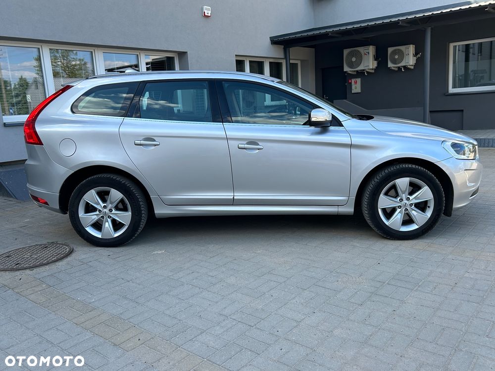 Volvo XC 60 D3 Drive-E Momentum - 2