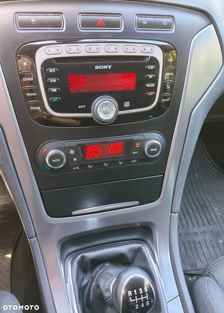 Ford Mondeo 2.0 TDCi Titanium - 10