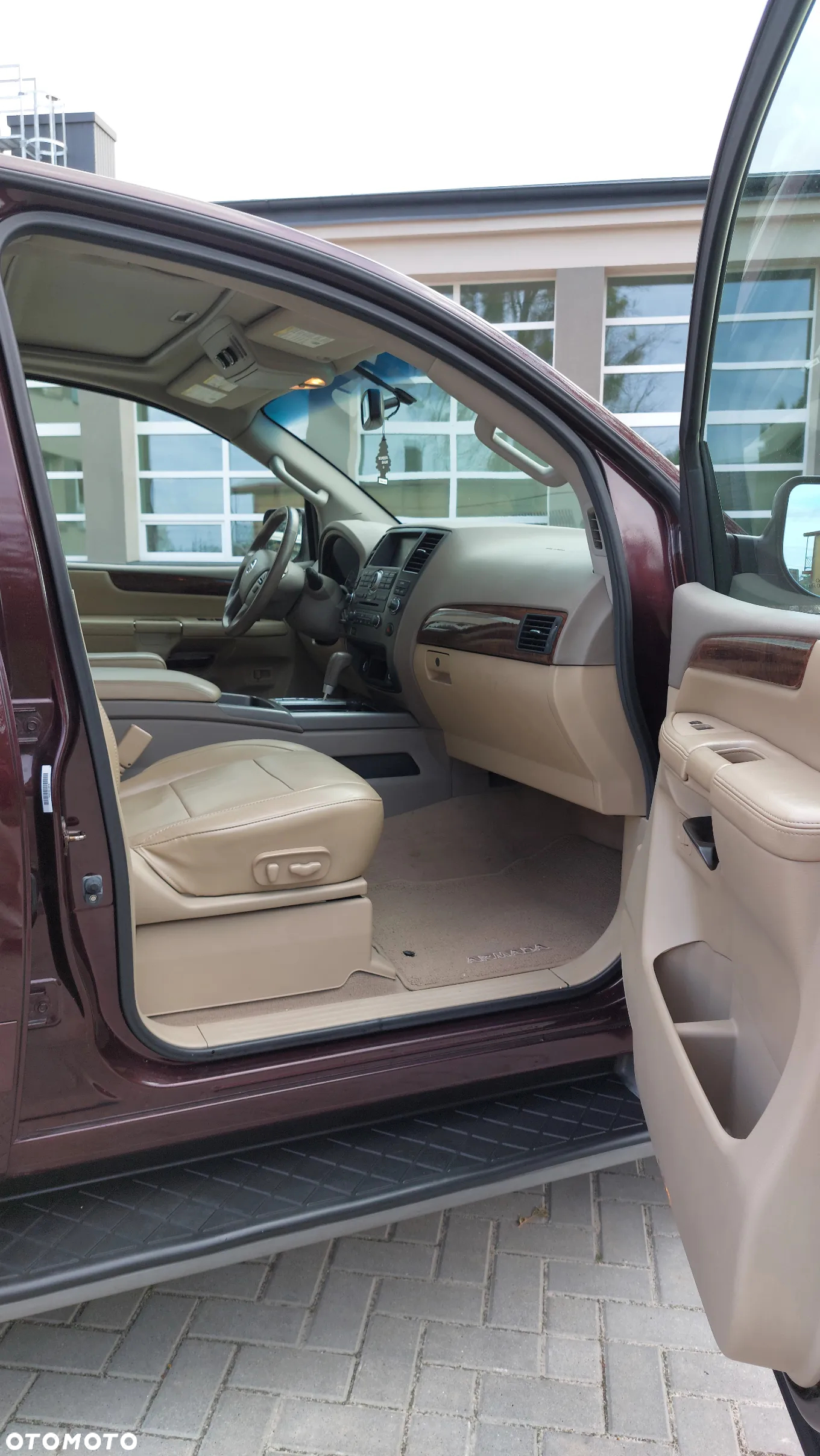 Nissan Armada - 9