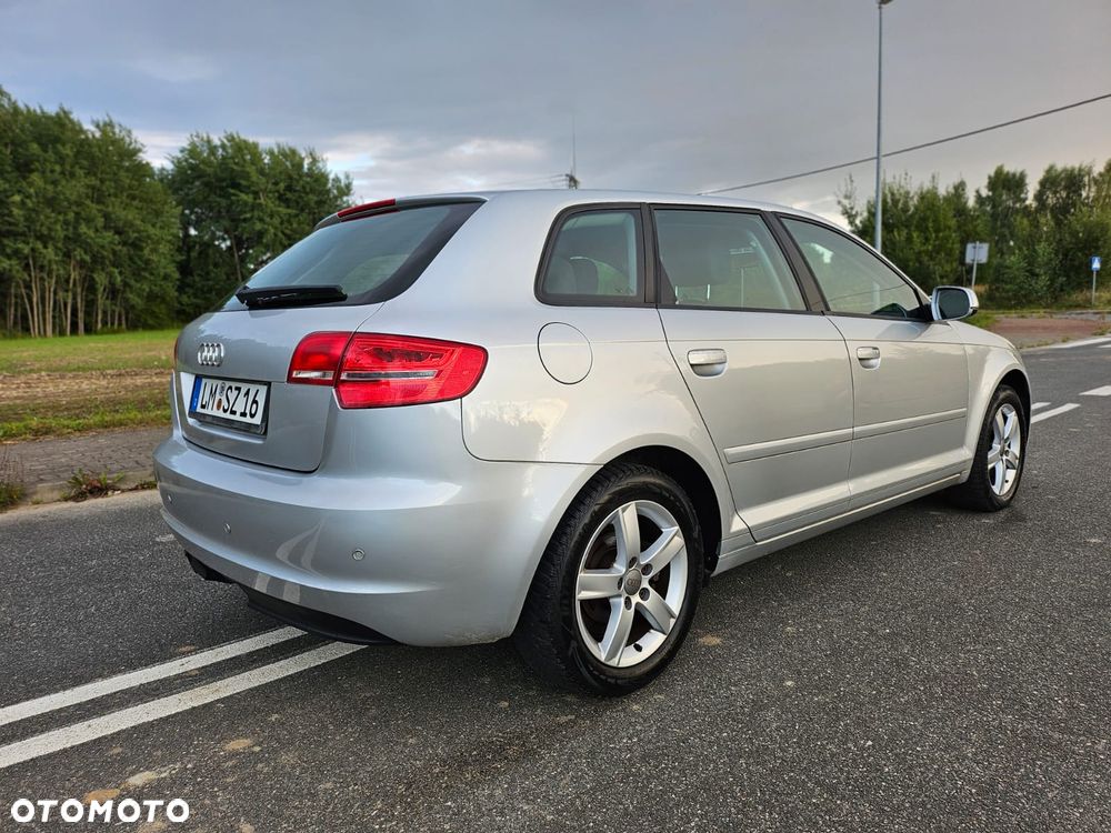 Audi A3 Sportback 1.6 Attraction - 3