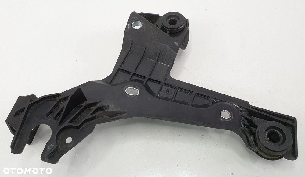 ŁAPA MOCOWANIE FILTRA VOLVO V70 II 30636575 - 3