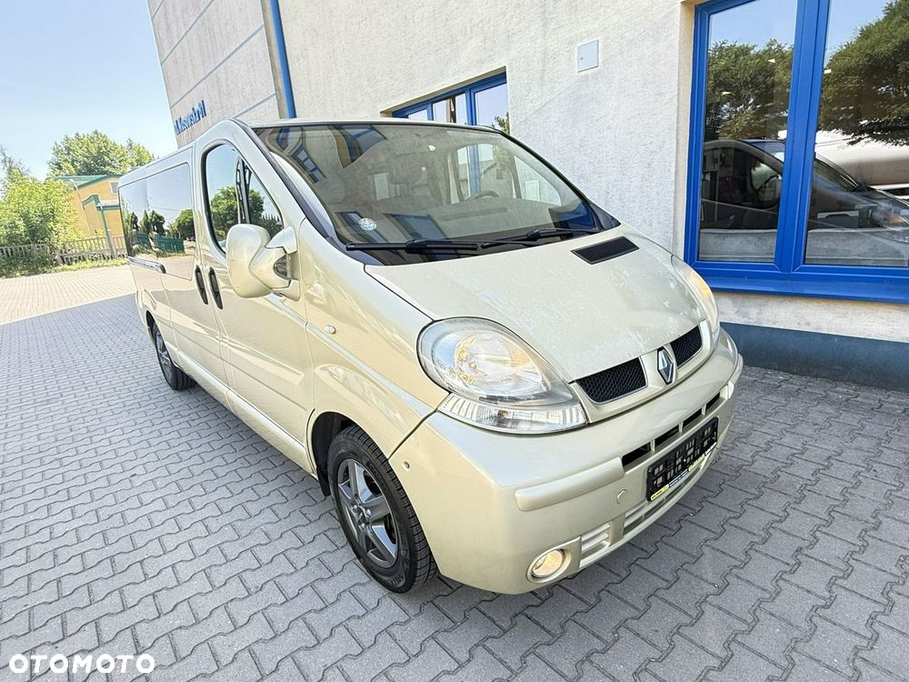 Renault Trafic - 16