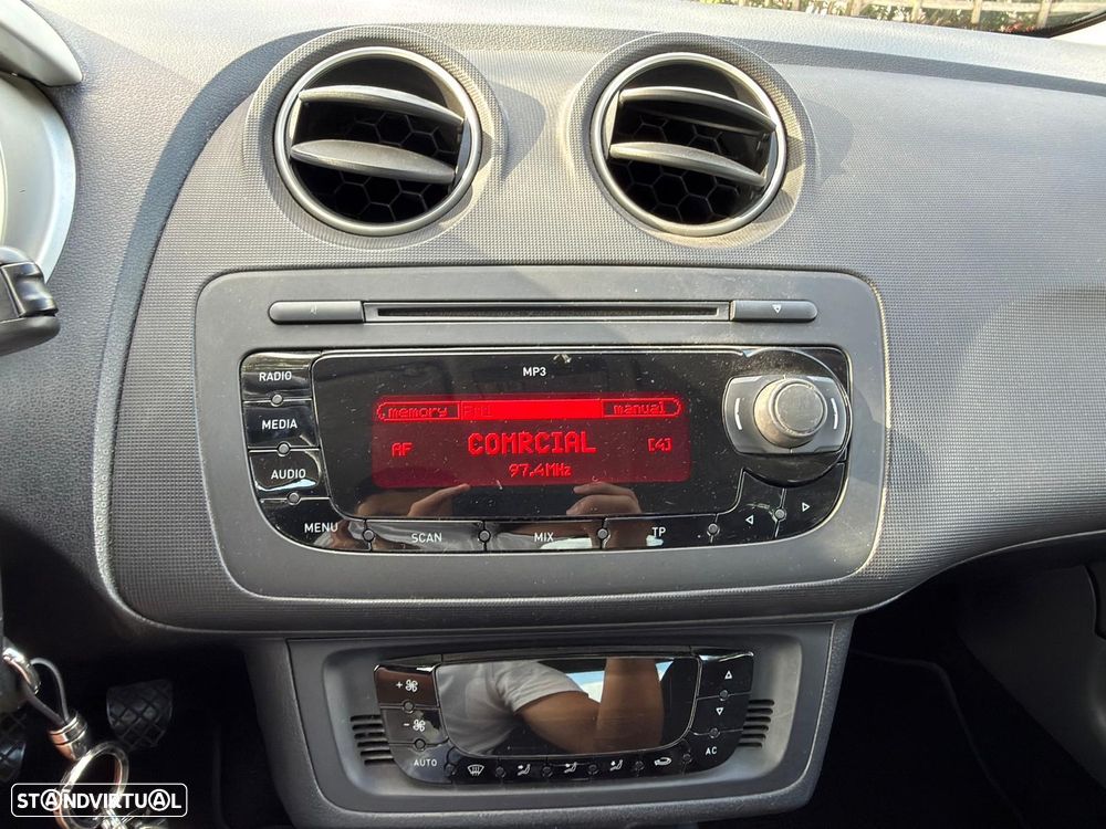 SEAT Ibiza 1.2 TSI 25 Anos - 11