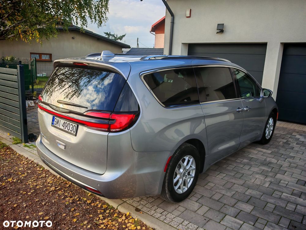 Chrysler Pacifica - 15