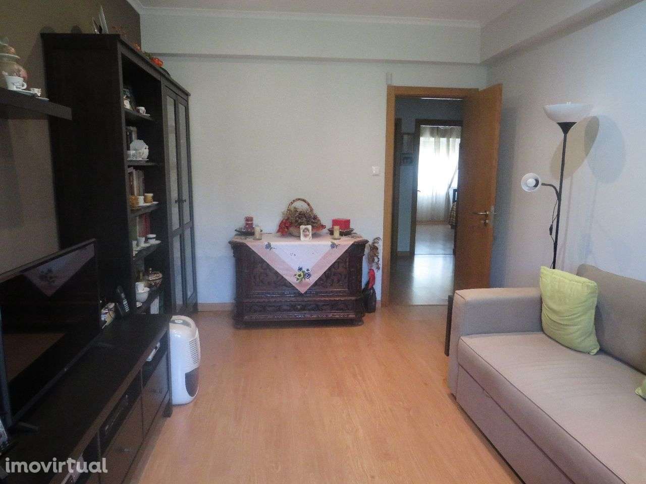 Arrenda-se T2 em Massamá - Grande imagem: 2/18