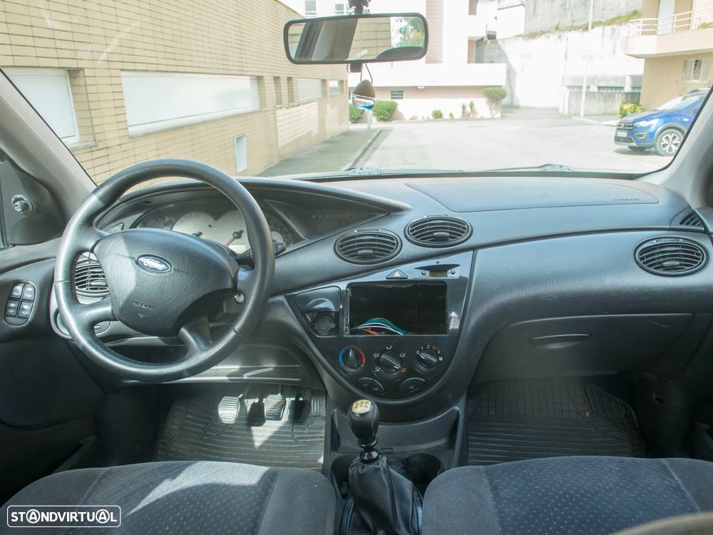 Ford Focus SW 1.8 TDdi Ghia - 16