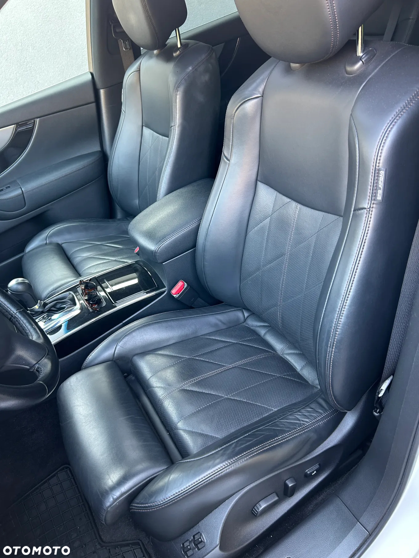 Infiniti QX70 3.7 S Premium - 18