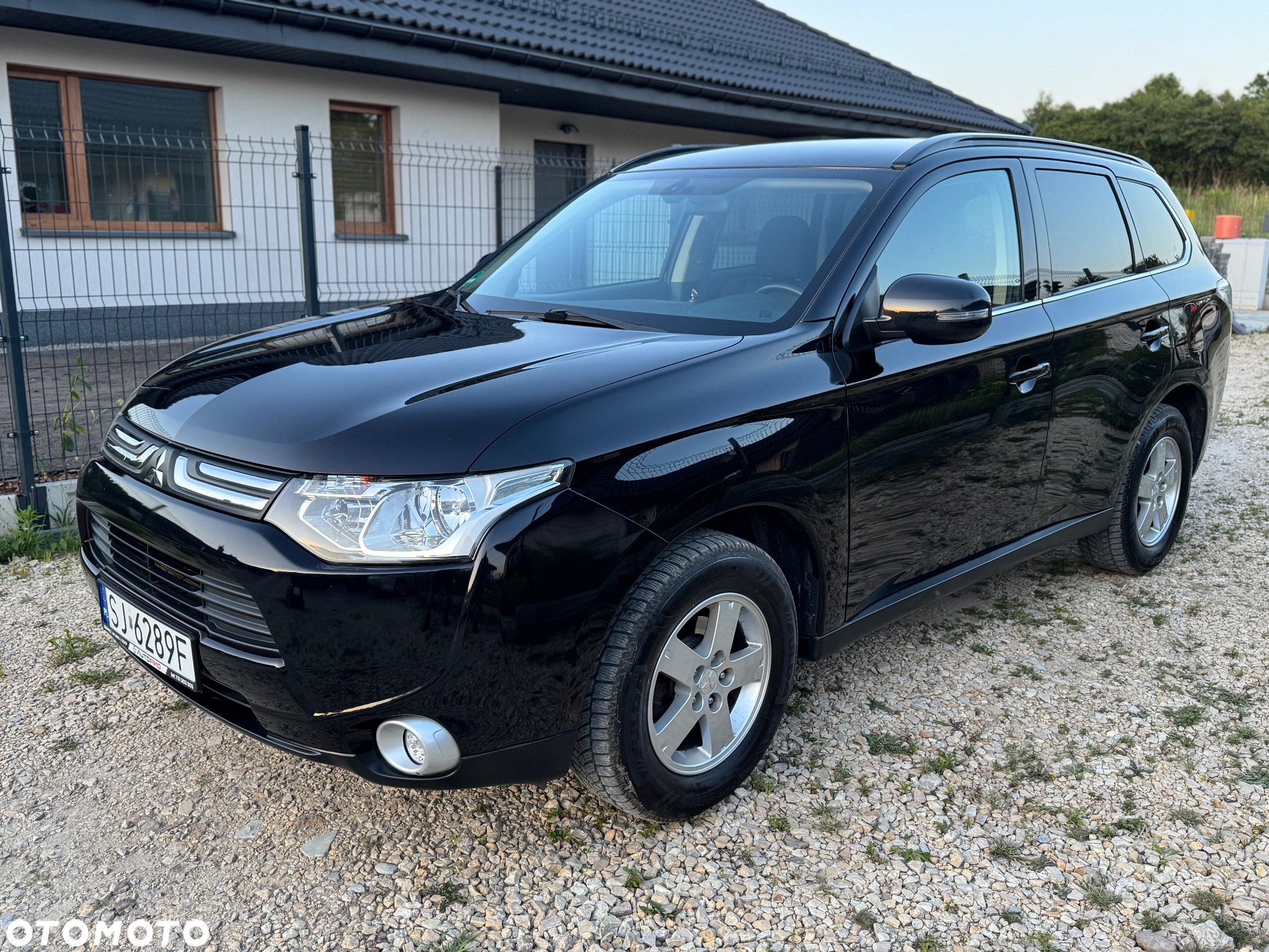 Mitsubishi Outlander 2.0 Intense 2WD - 4