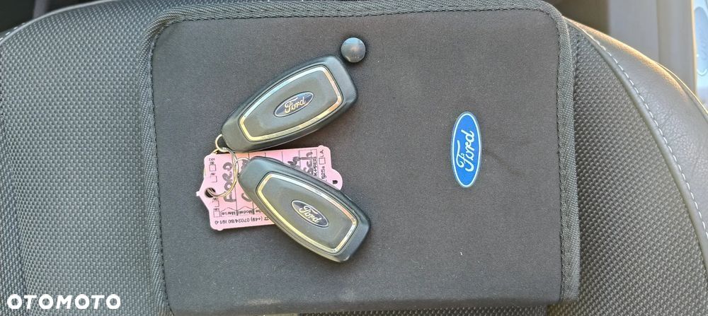 Ford C-MAX 1.5 EcoBoost Titanium ASS - 19
