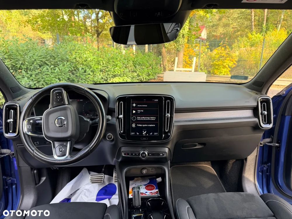 Volvo XC 40 T4 R-Design - 24
