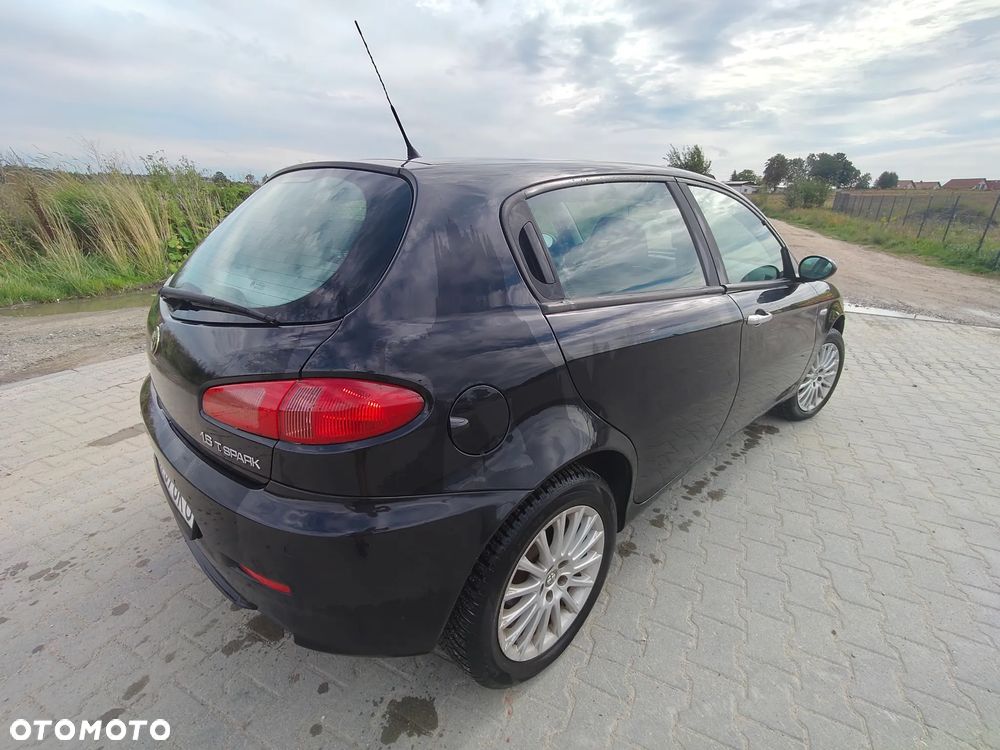 Alfa Romeo 147 - 4