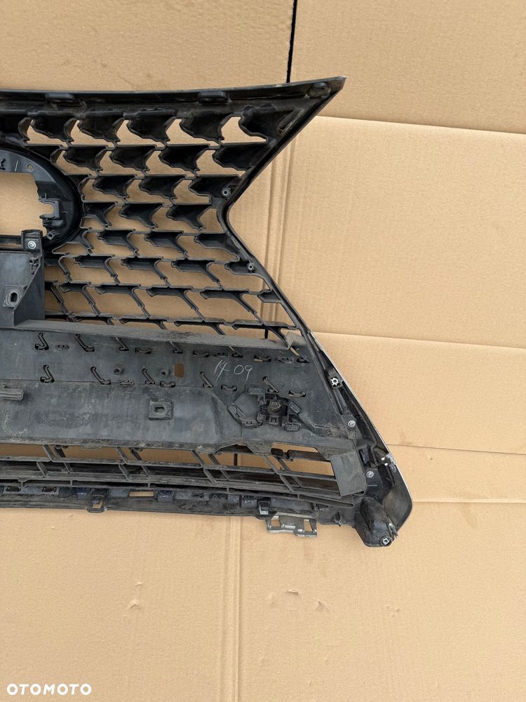 ATRAPA GRIL GRILL LEXUS UX 18- - 8