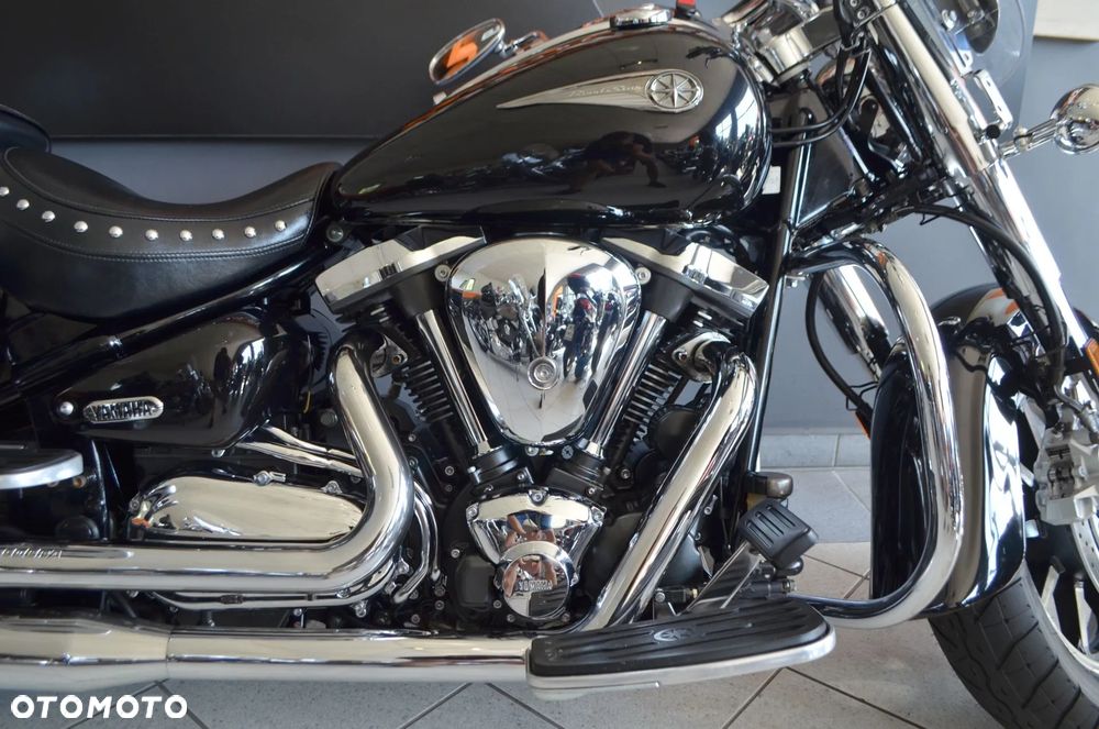 Yamaha Road Star - 8