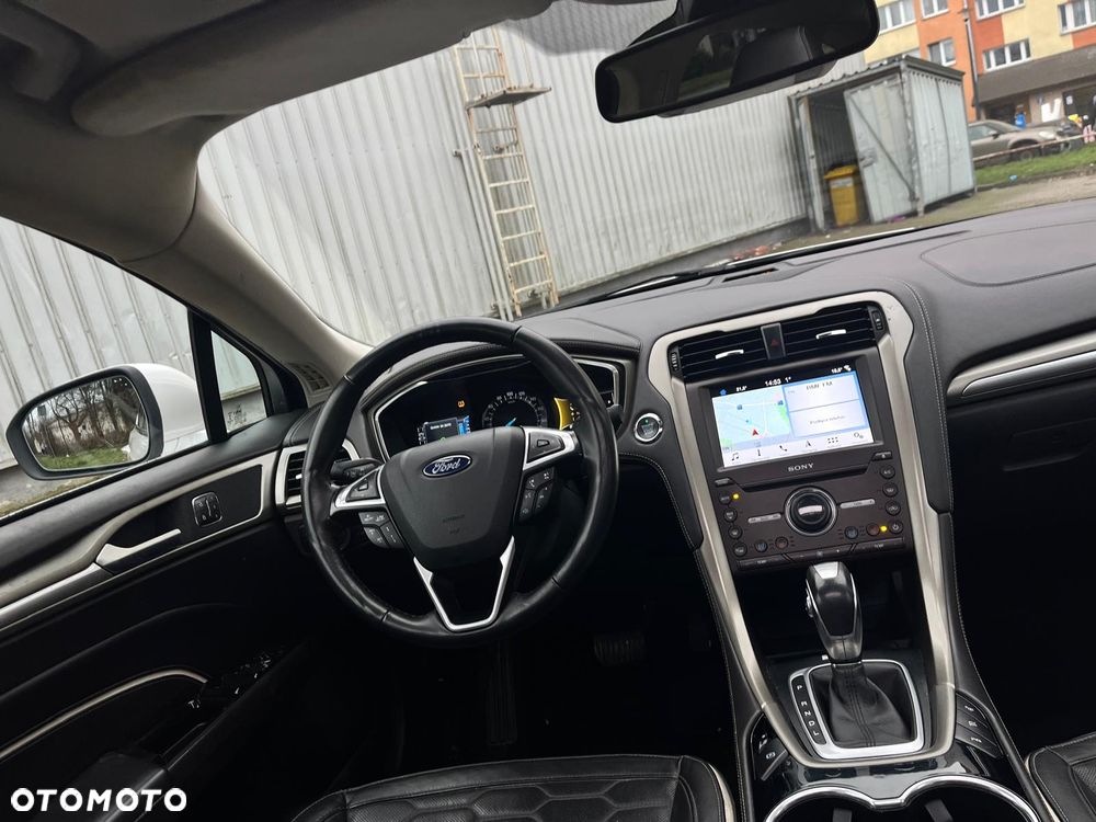 Ford Mondeo 2.0 Hybrid Vignale - 17