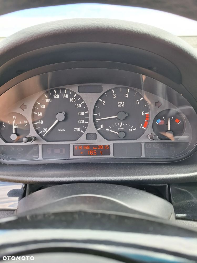 BMW Seria 3 - 6