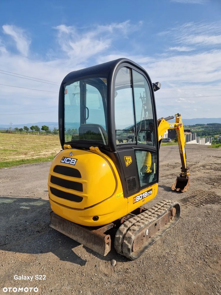 JCB 8018 - 7